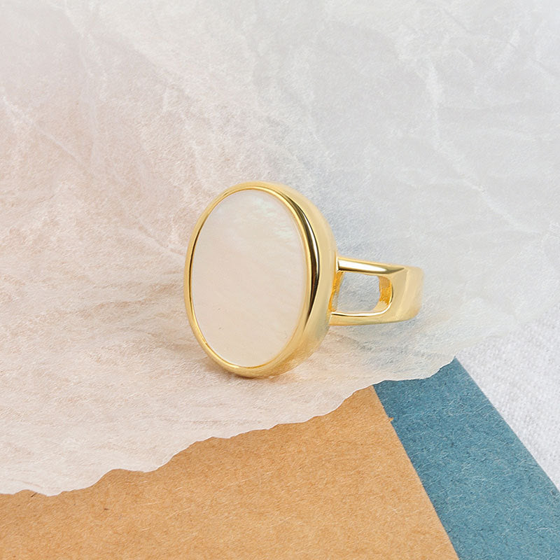 Adelia Ring