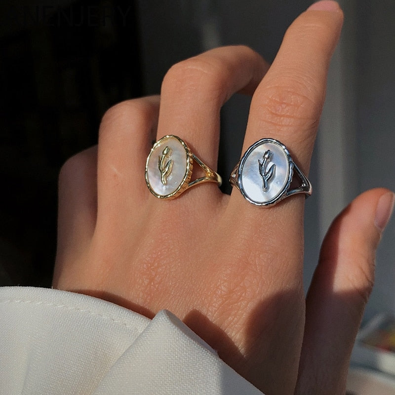 Poppy White Shell Ring