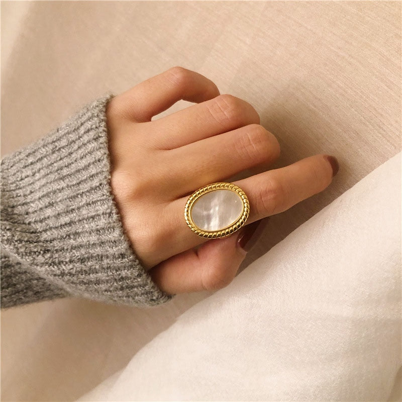 Seraphina Oval Shell Ring