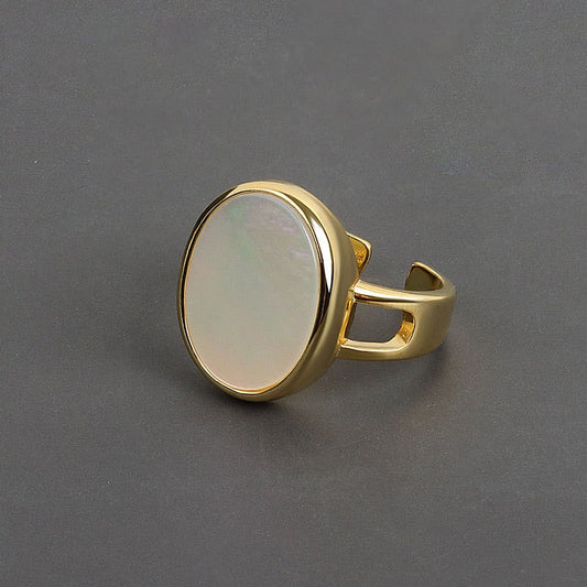 Adelia Ring