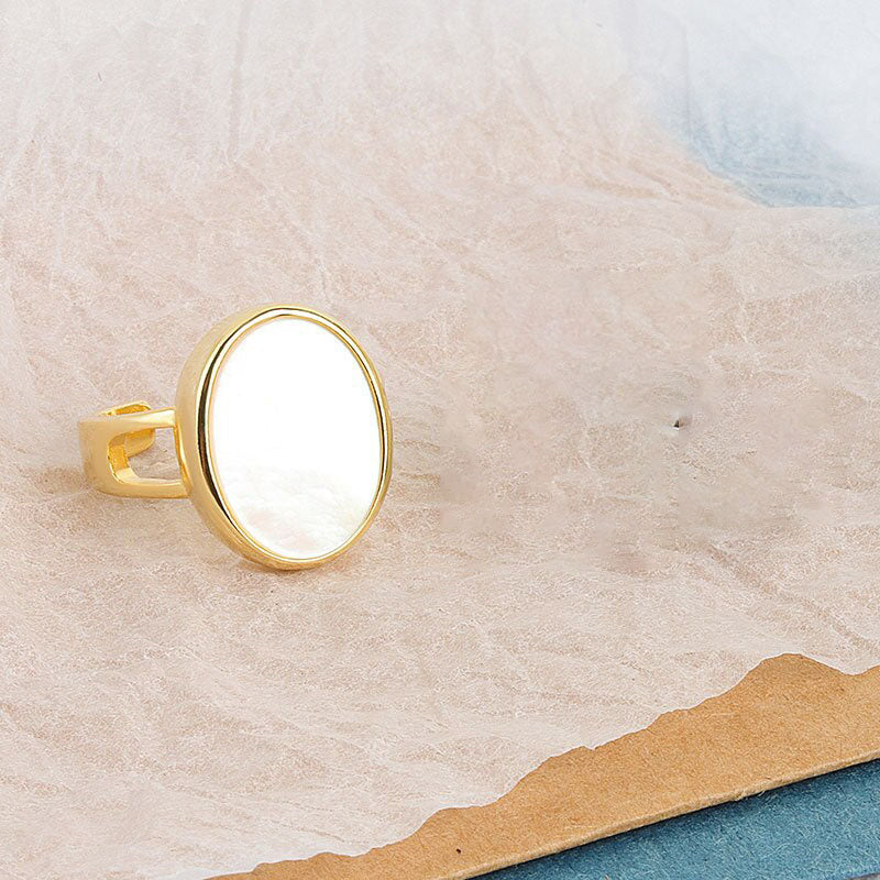 Adelia Ring