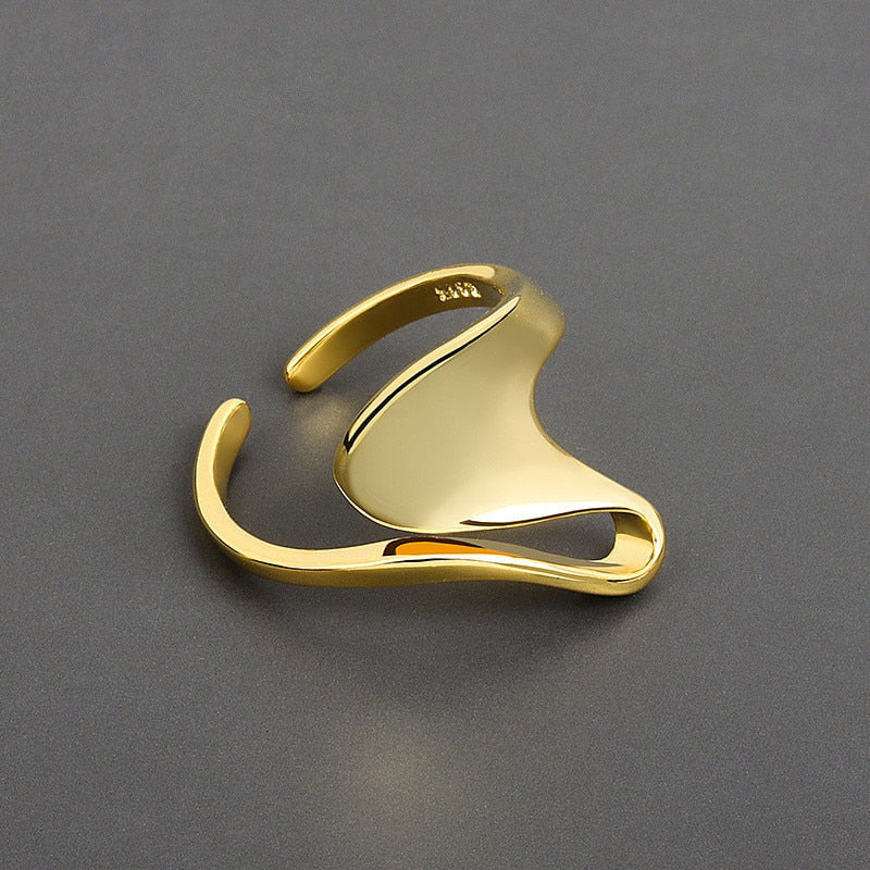 Twisted Wavy Ring