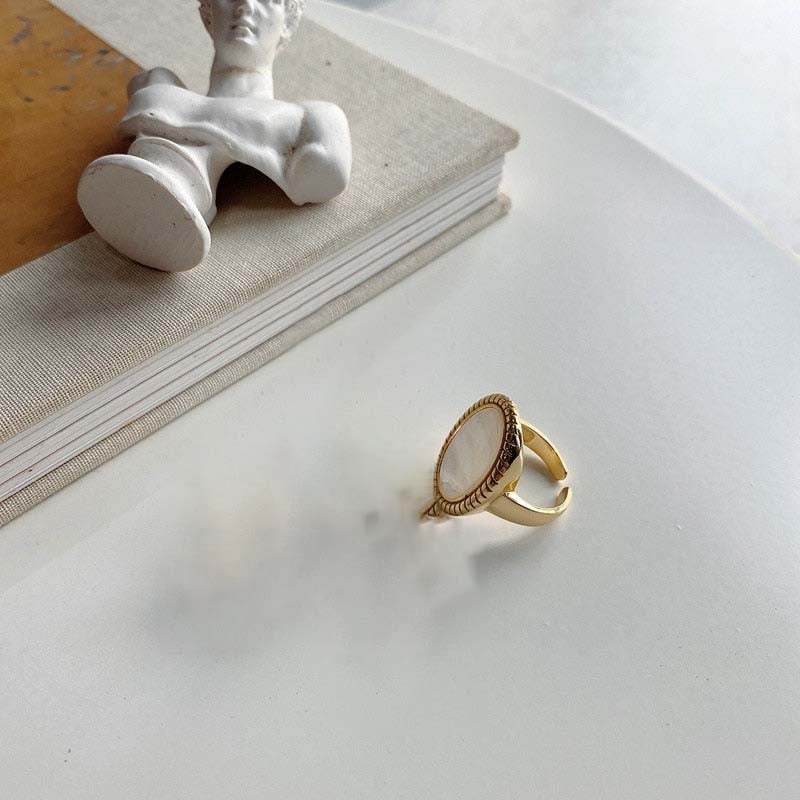 Seraphina Oval Shell Ring